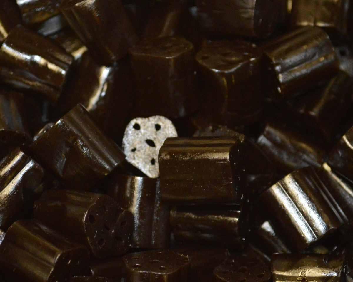 Licorice Bites Black - CandyFavorites