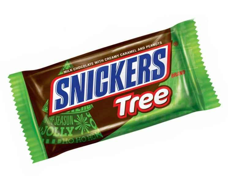 Snickers Christmas Tree - CandyFavorites