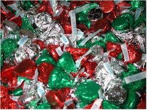 Hershey's Christmas Kisses Candy 2.5 lb. Jar - CandyFavorites